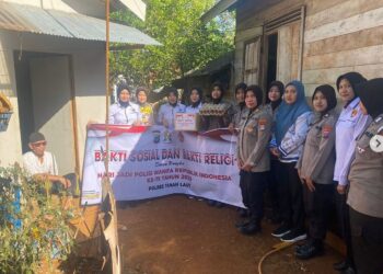 Sambut Hari Polwan Ke 75 , Polwan Polres Tanah Laut Gelar Bakti Sosial