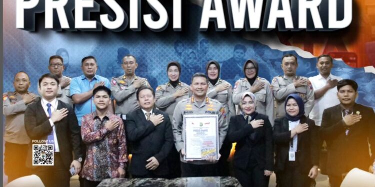 Kapolresta Malang Kota Kembali Terima Penghargaan Kali ini Dari Lengkapi Terkait Program SIMPONI