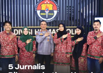 Kadiv Humas Polri Hadiahi Lima Jurnalis ke Tanah Suci