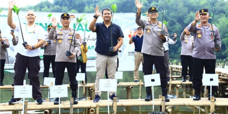 HUT Humas Polri Ke-72 Dirayakan Dengan Gerakan Pelestarian Lingkungan