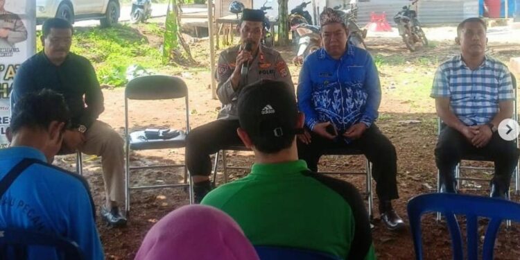 Warga Desa Tajau Apresiasi Program Jumat Curhat Polres Tanah Laut