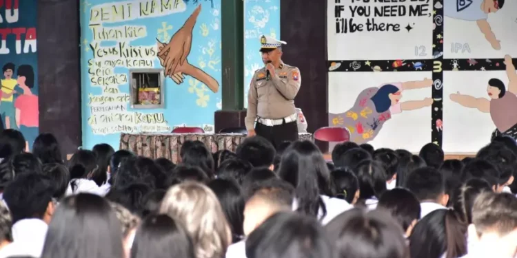 Tingkatkan Keselamatan Jalan, Satlantas Polresta Malang Kota Gencar Edukasi Lalu Lintas di Sekolah