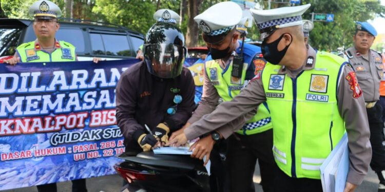 Ganggu Ketertiban, Puluhan Motor Knalpot Brong Dirazia Polisi di Kota Tangerang