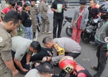 Begini Kesigapan Kapolres Metro Tangerang Kota Disaat Lihat Warga Alami Kecelakaan