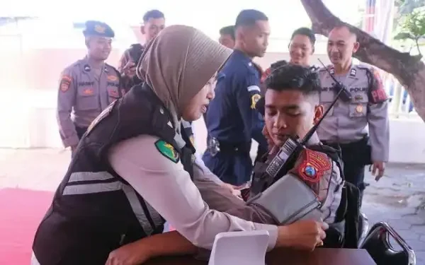 Pastikan Kesiapan Anggota, Pemeriksaan Kesehatan dan Pemberian Vitamin Dilakukan Sie Dokkes Polresta Malang Kota