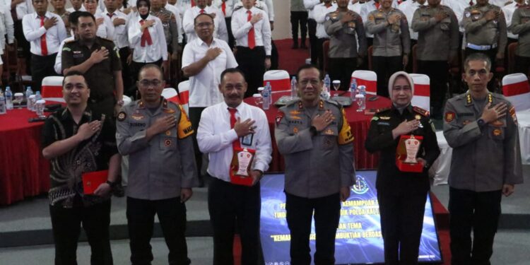 Kapolda Kaltara Membuka Pelatihan Peningkatan Kemampuan Penyidikan Tindak Pidana Bagi Penyidik Polda Kaltara dan Polres/Ta Jajaran TA. 2024