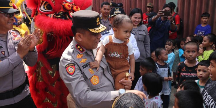 Kapolda Kaltara Kunjungi Kampung Selumit Pantai, Disambut Meriah dengan Barongsai dan Antusiasme Warga