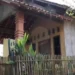 Viral Rumah Sederhana Kapolsek yang Gugur Saat Penggerebekan Sabung Ayam, Lewat Gang, Berpagar Bambu