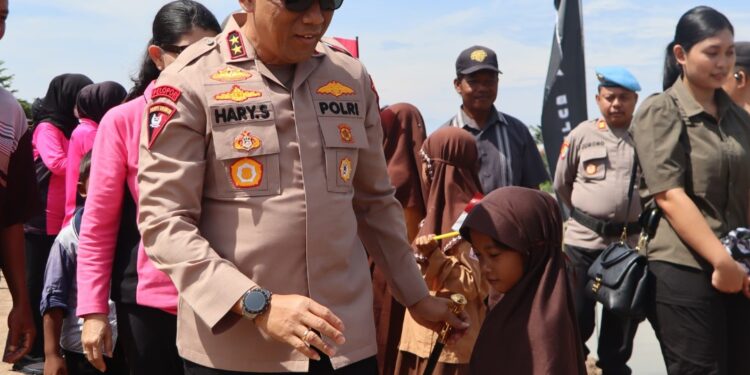 Polda Kaltara Bantu Warga SP 6 Tanjung Buka: Bangun Jembatan, Lampu Jalan, hingga Instalasi Air Bersih