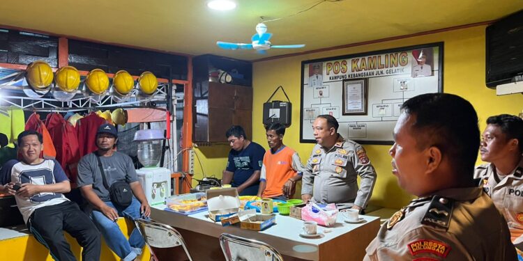 Kasat Binmas Polresta Bulungan Dampingi Dit Binmas Polda Kaltara Supervisi Pos Kamling Kampung Kebangsaan