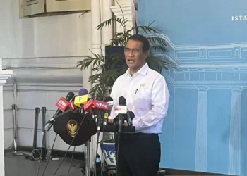 Menteri Amran dan Bahlil sebut anggota Polri aktif di kementerian sangat membantu