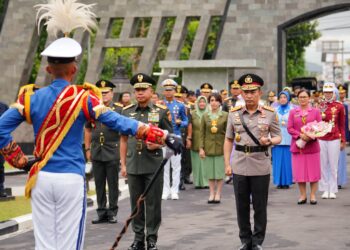 Pimpin Wisuda Prajurit Taruna, Kapolri Tekankan Sinergitas TNI-Polri untuk Wujudkan Indonesia Emas 2045
