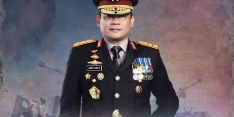 Kapolda Metro Jaya Sampaikan Ucapan Selamat Hari Artileri Nasional