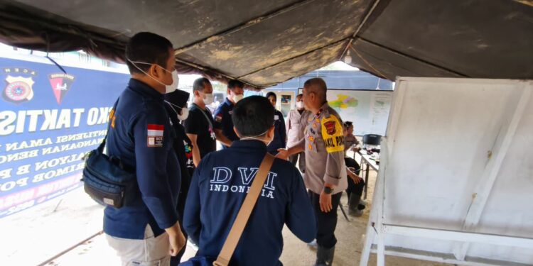 Polri Berpacu dengan Waktu Layani Kesehatan Korban Bencana Aceh, Sumut, dan Sumbar