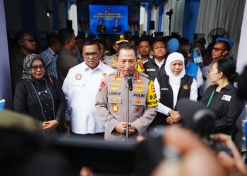 Kapolri Ziarah ke Makam Marsinah dan Letakkan Batu Pertama Museum Pahlawan Nasional di Nganjuk