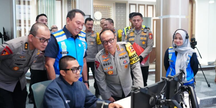 Wakapolri Turun Lansung Monitoring Arus Balik Nataru di Command Center Tol Jasa Marga Jatiasih