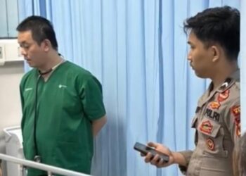 Layanan 110 Respons Cepat Aduan Warga Pingsan di Bekasi, Korban Dievakuasi