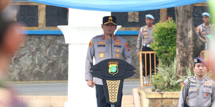 Blogger Polri : Kapolda Metro Jaya Irjen Pol. Asep Edi Suheri Pimpin Apel Siaga Kamtibmas Sambut Ramadan